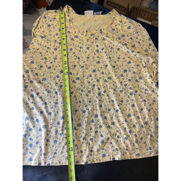 Bobbie Brooks Woman Yellow Floral Design Short Sleeved Round Neck Top Sz 18 - Picture 8 of 9